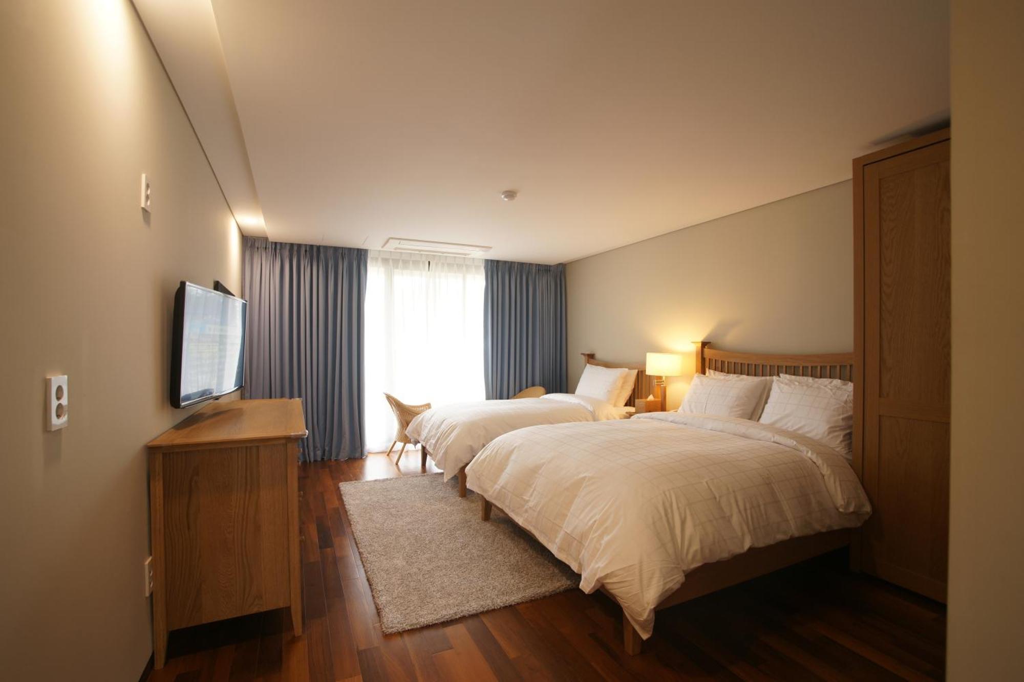 Illeinn Hotel Seogwipo Exteriör bild