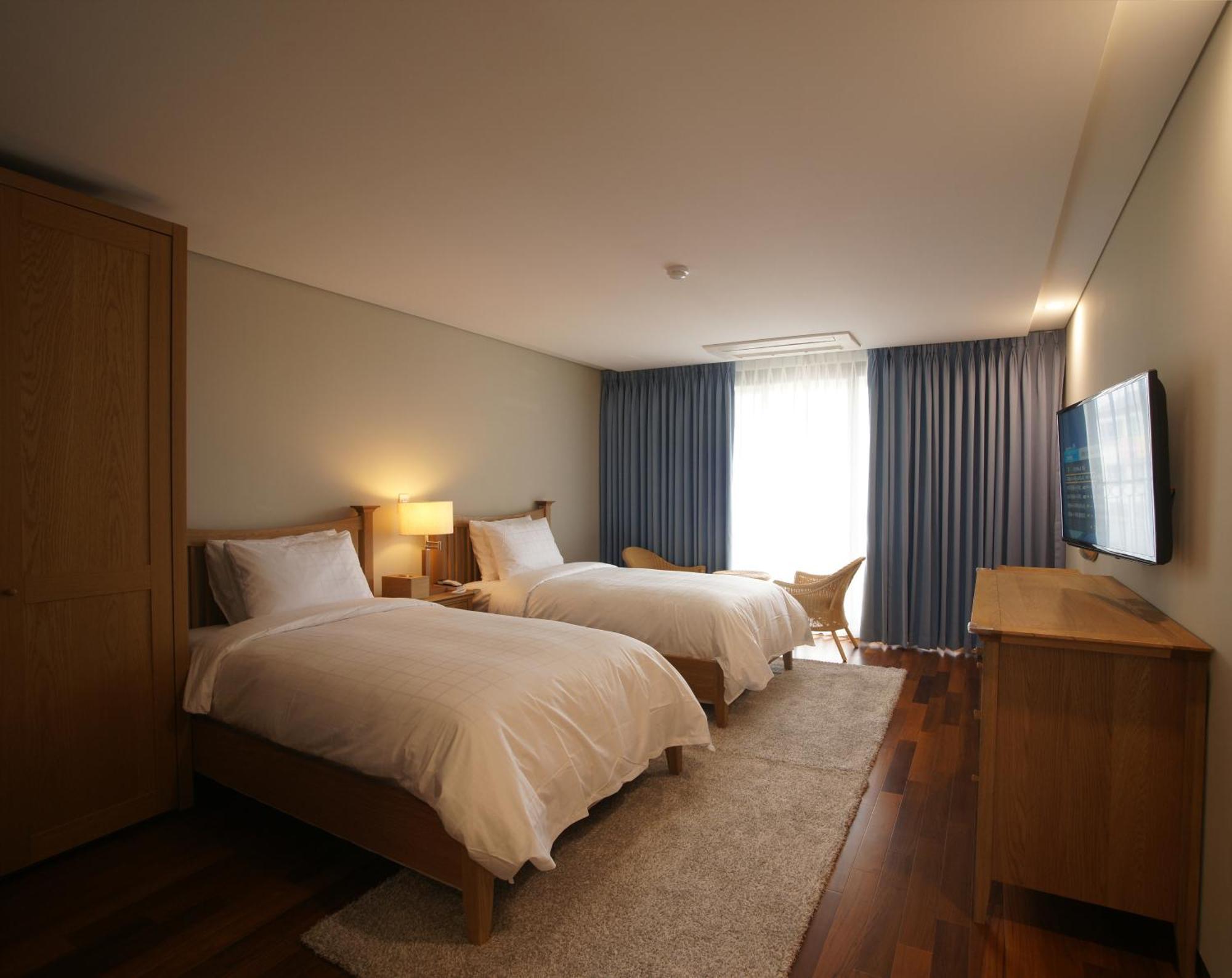Illeinn Hotel Seogwipo Exteriör bild