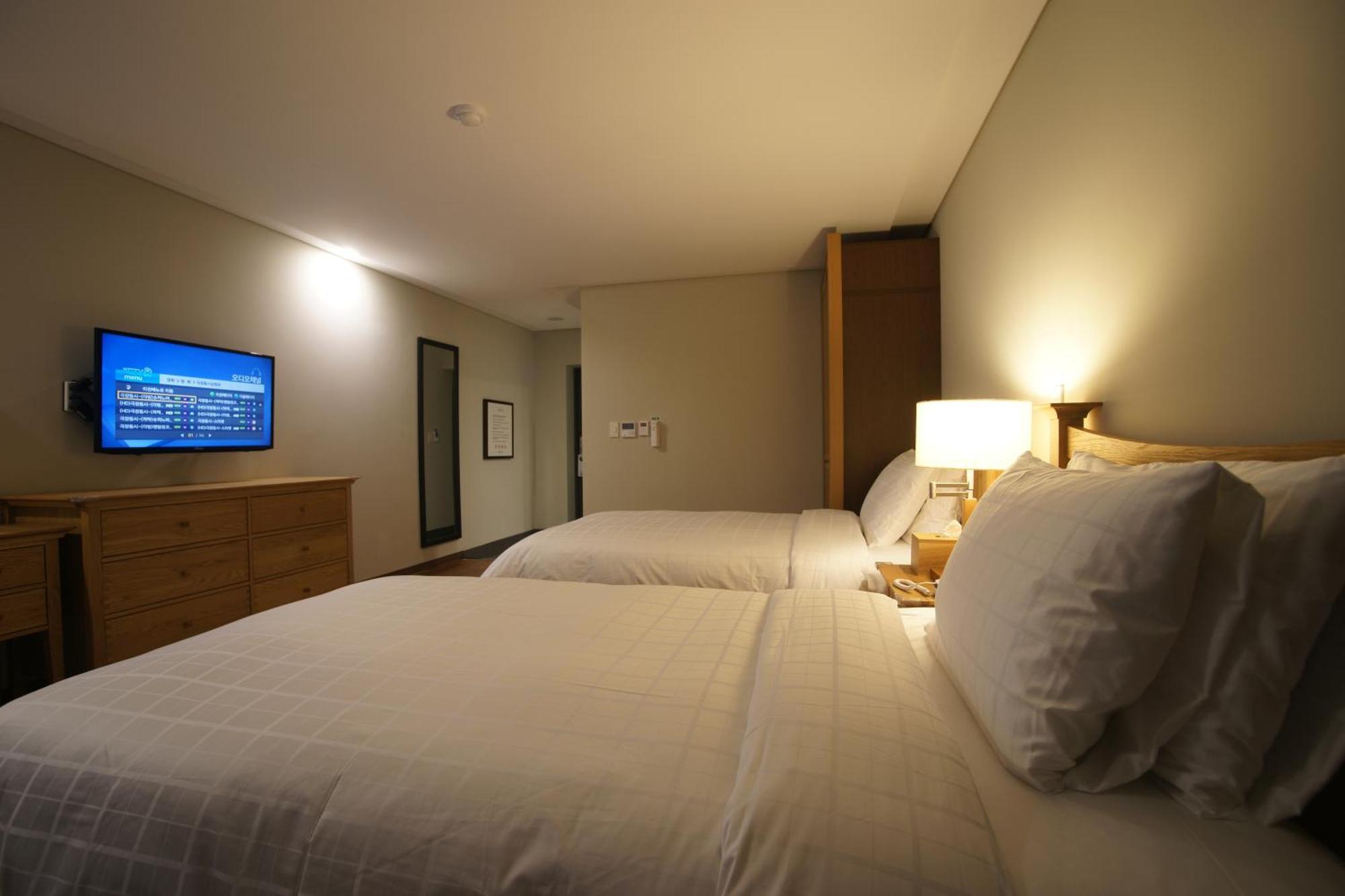 Illeinn Hotel Seogwipo Exteriör bild