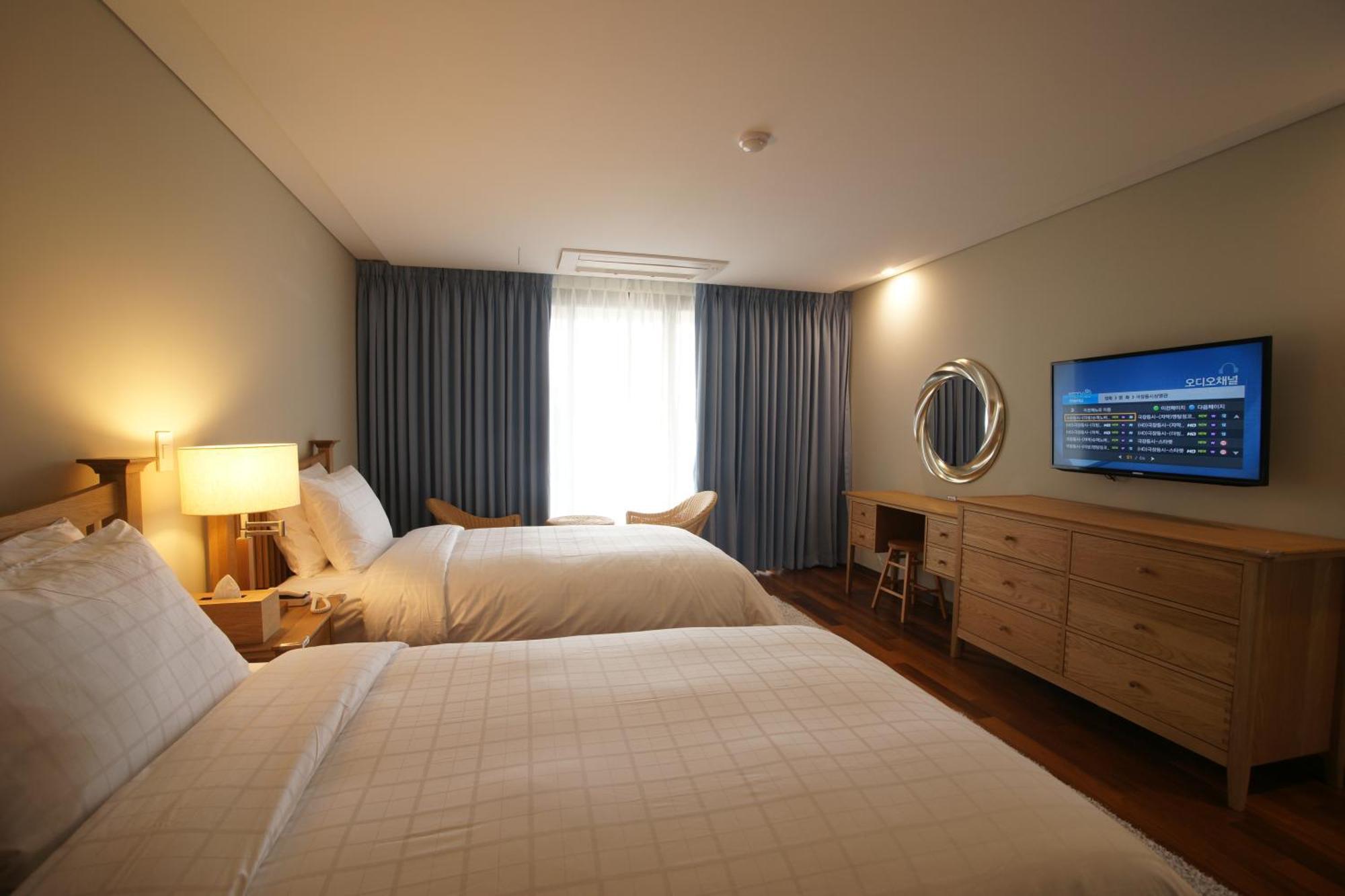 Illeinn Hotel Seogwipo Exteriör bild